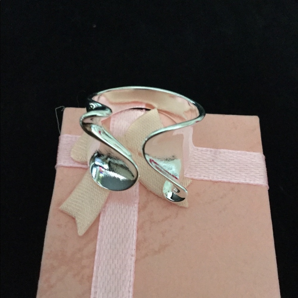 Sterling silver ring catch the wave